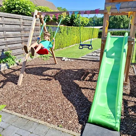't Vaerthuys Holiday home *